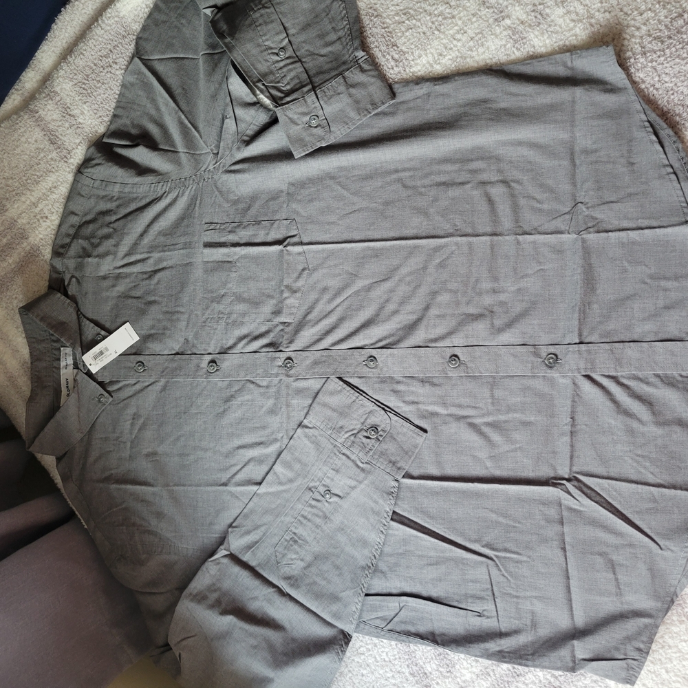 Old Navy Men's Gray Shirt